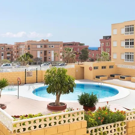 Daire Fantastico Piso Con Piscina Y Balcon En *