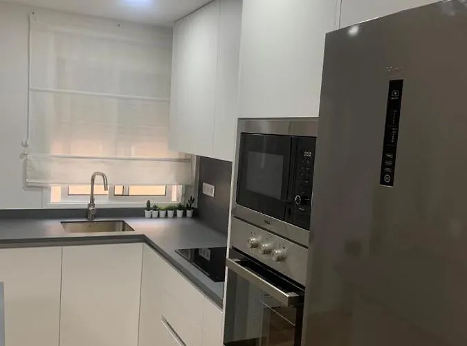 Fantastico Piso Con Piscina Y Balcon En アパート *